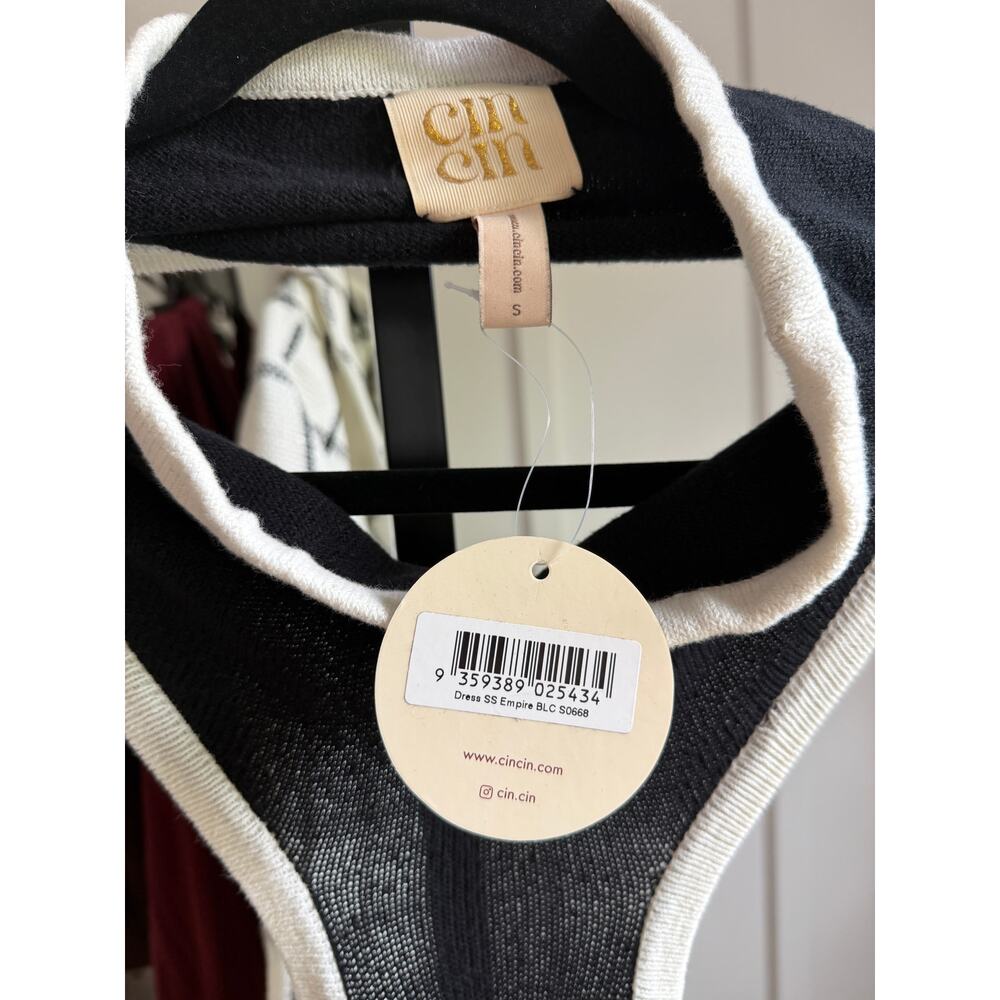CIN CIN Empire Dress in Black - Picture 8 of 12